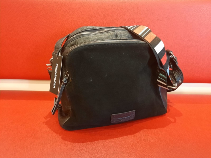 FREDsBRUDER Alerassa Shoulderbag black 199,- €