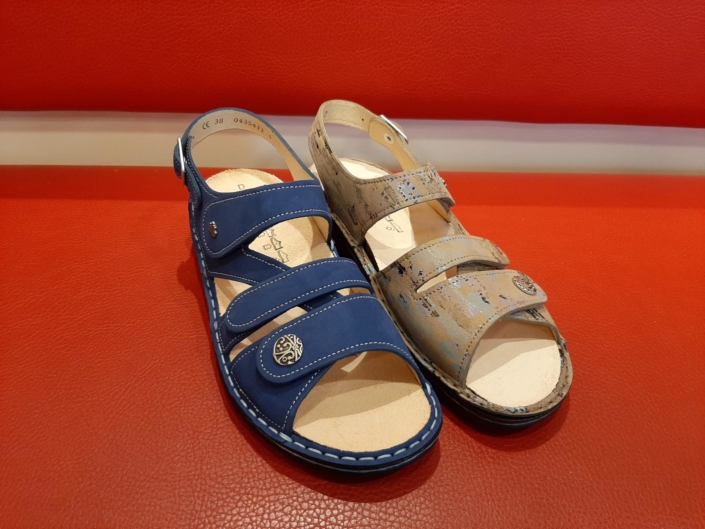 Finn Comfort Sandale Gomera kobalt + düne 129,-€