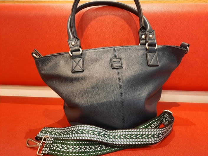 FredsBruder Triangel Shopper 179,- €