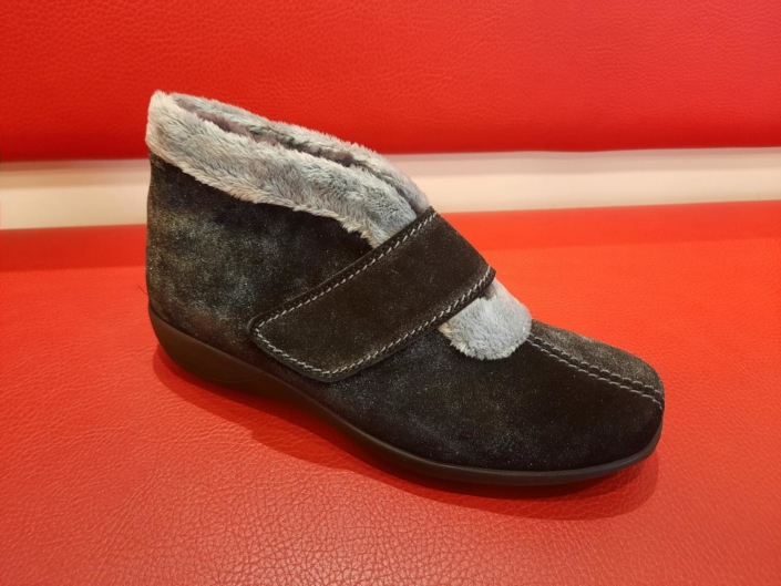 Stuppy Vicky warm schwarz 109,- €