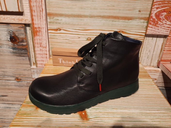 Think! Comoda navy 189,- €